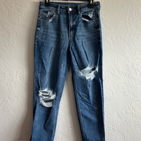 American Eagle Women’s Mom straight stretch distressed denim jeans - Picture 1 of 11
